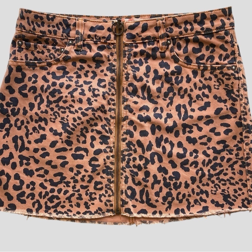 Free People We The Free Denim Skirt Zip It Up O-Ring Leopard Print Women’s 28 - Picture 6 of 11
